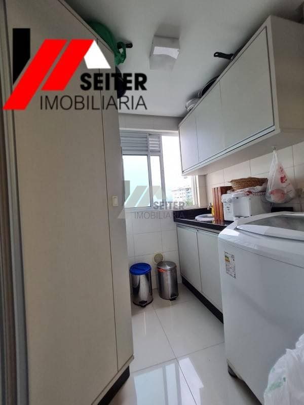Apartamento a venda de 3 dormitorios Itacorubi Florianopolis