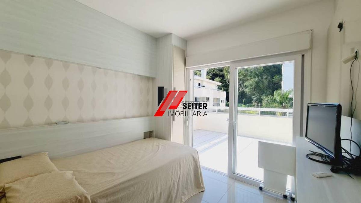 Cobertura 3 suites a venda Itacorubi Florianópolis Zena Becker
