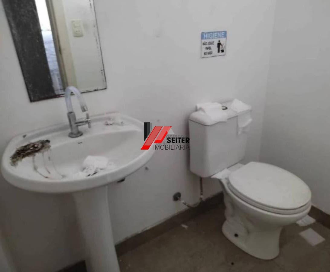 Prédio comercial para locação centro de Florianópolis rua saldanha marinho
