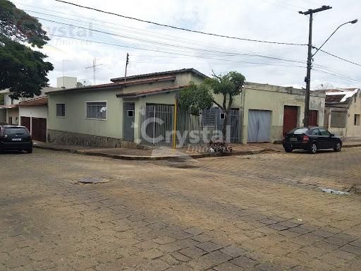 Casa com 5 quartos, Jardim Santa Cruz - Avaré. Foto 2