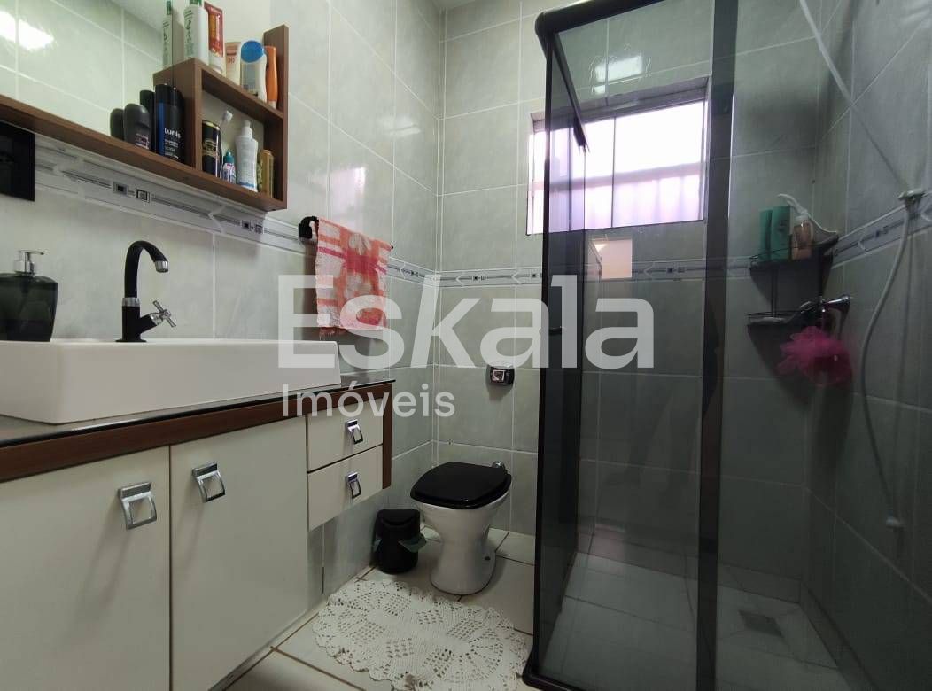 Casa semi-mobiliada com 01 suíte + 01 quarto ilha da figueira - guaramirim