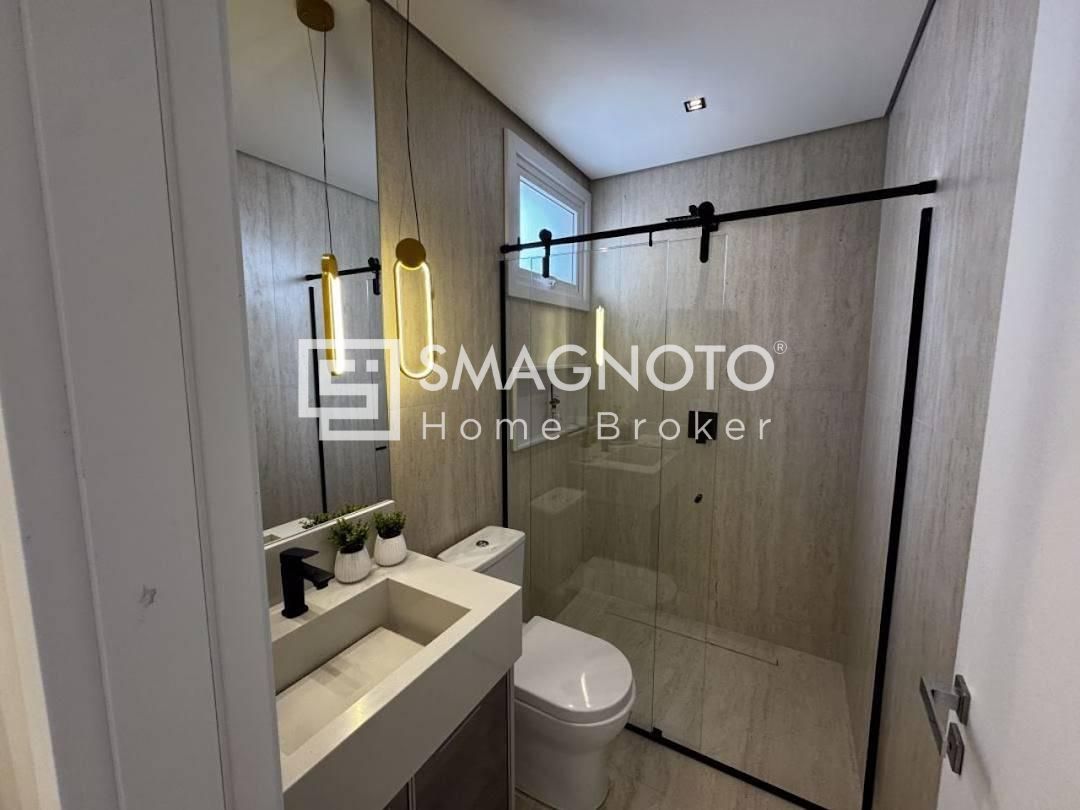 O Privilégio de Ser o Primeiro: Unidade Exclusiva no 15º Andar do Gran Bellagio, Banhada pelo Sol da Manhã.