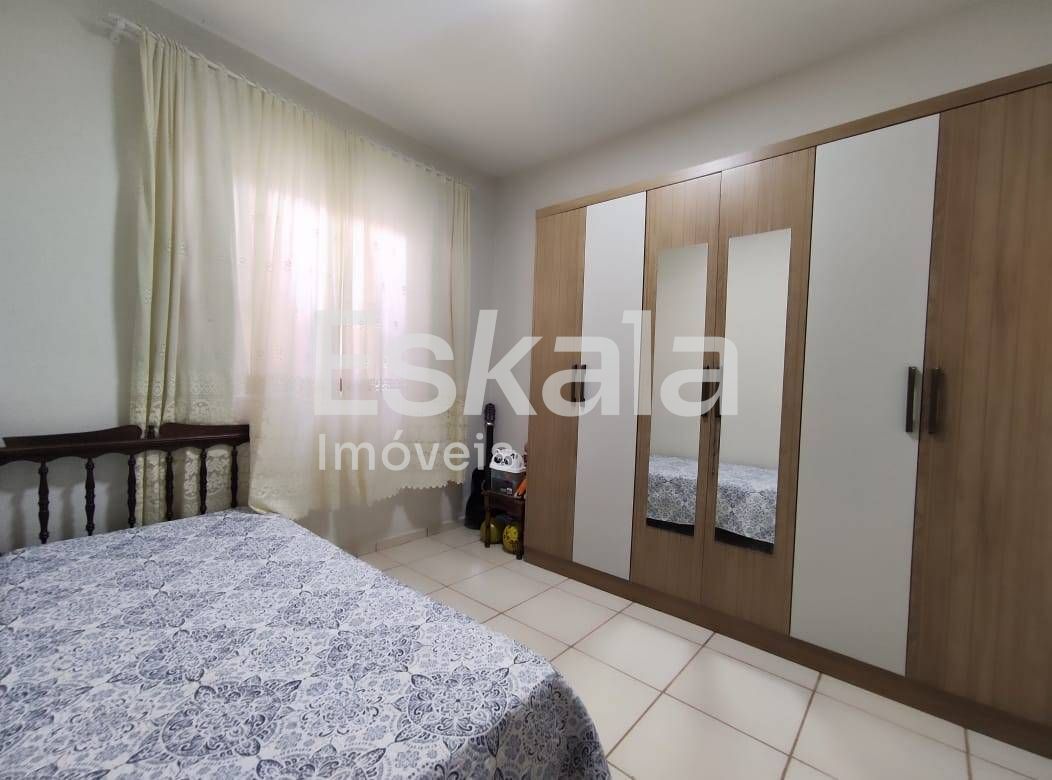 Casa semi-mobiliada com 01 suíte + 01 quarto ilha da figueira - guaramirim