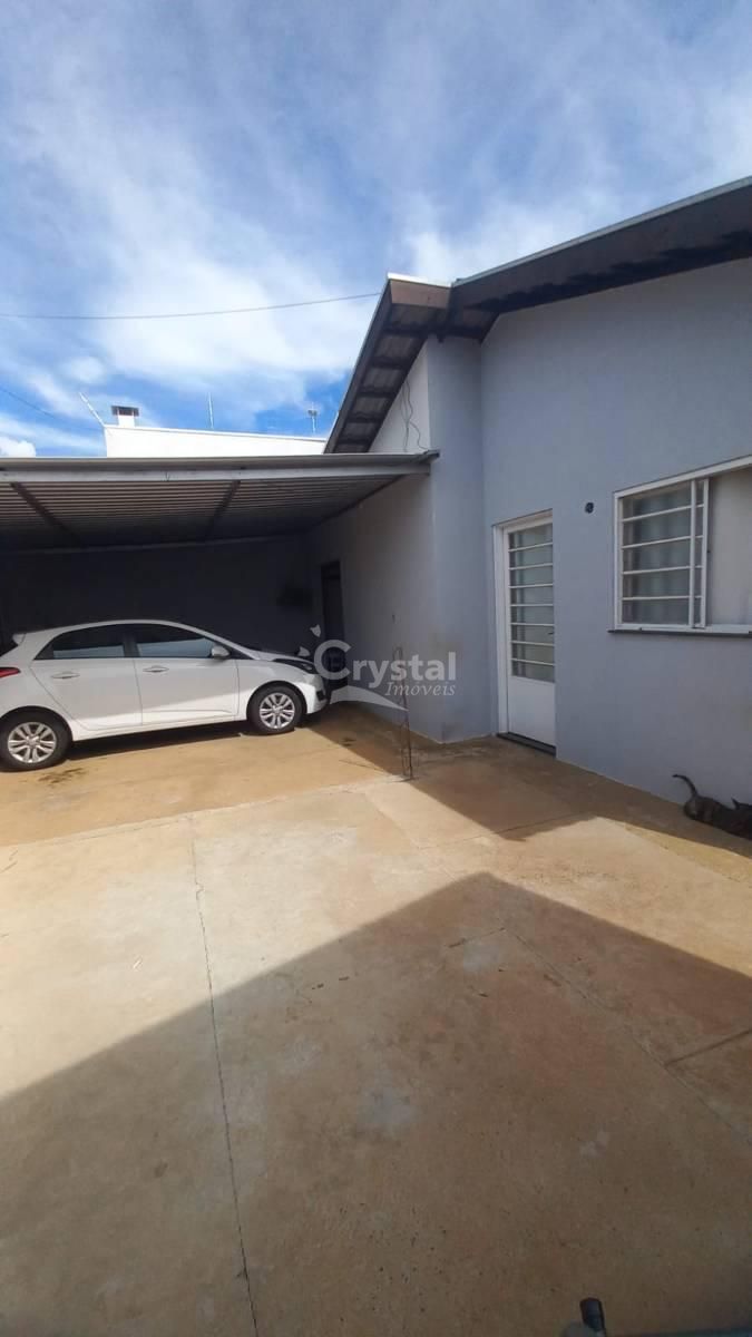 Casa à Venda com 2 Quartos e Móveis Planejados em São Rogério 2 - Avaré. Foto 2