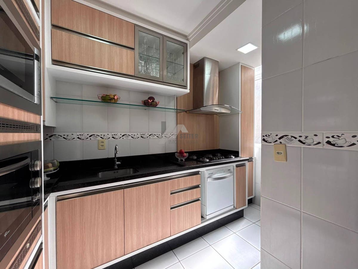 Apartamento à venda na Agronômica Florianópolis