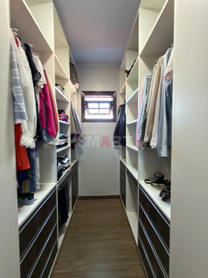 Casa com Piscina 1 Suite Master + 2 Quartos Semimobiliada