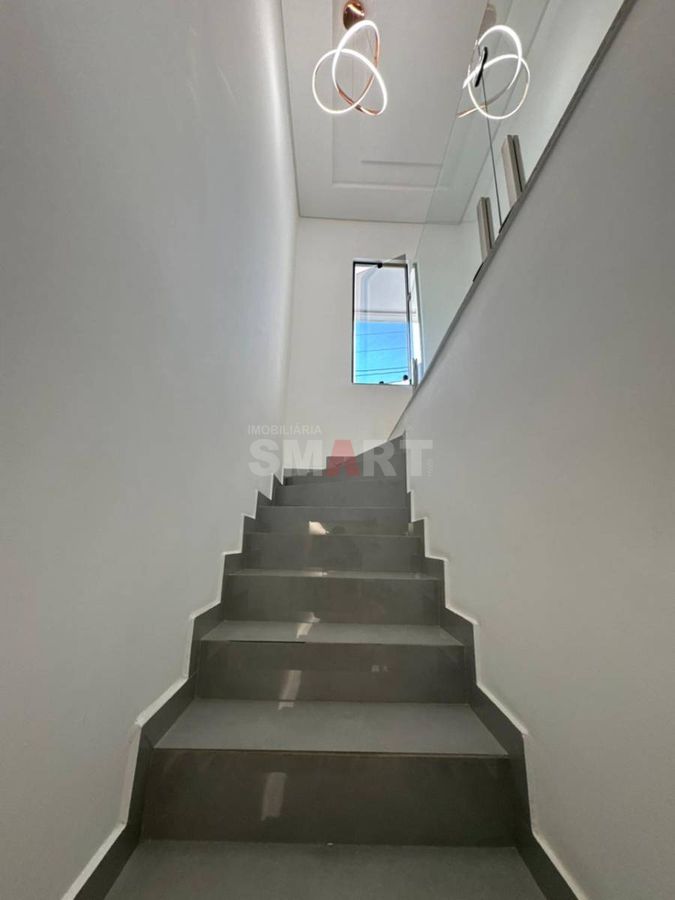 Geminado Duplex com 1 Suite e 2 Quartos no Rau