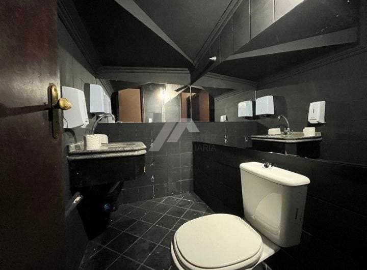 Sala comercial 94m para locação na carvoeira florianopolis