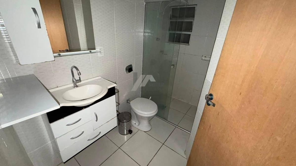 Apartamento com 2 quartos, Centro - Florianópolis