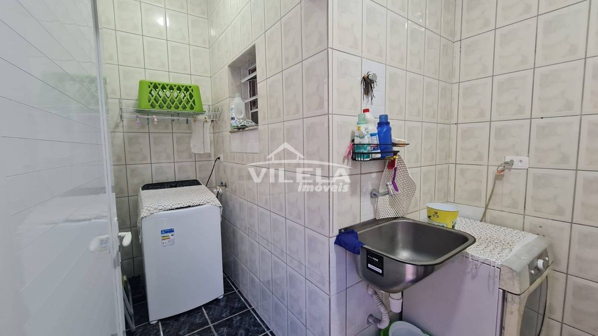 Expetacular sobrado no Aruã.