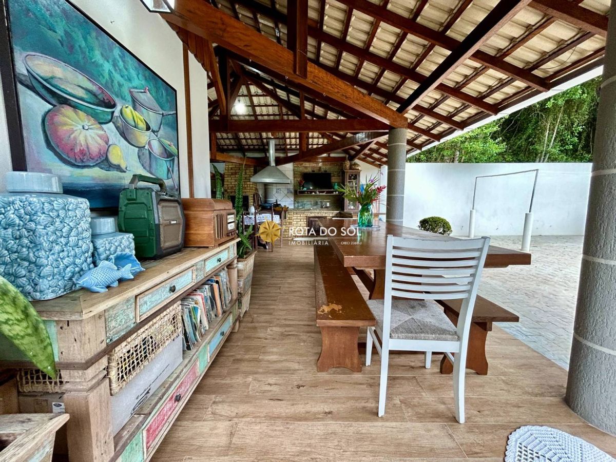 Casa de praia com piscina 5 quartos à venda Praia Centro Bombinhas SC - 40