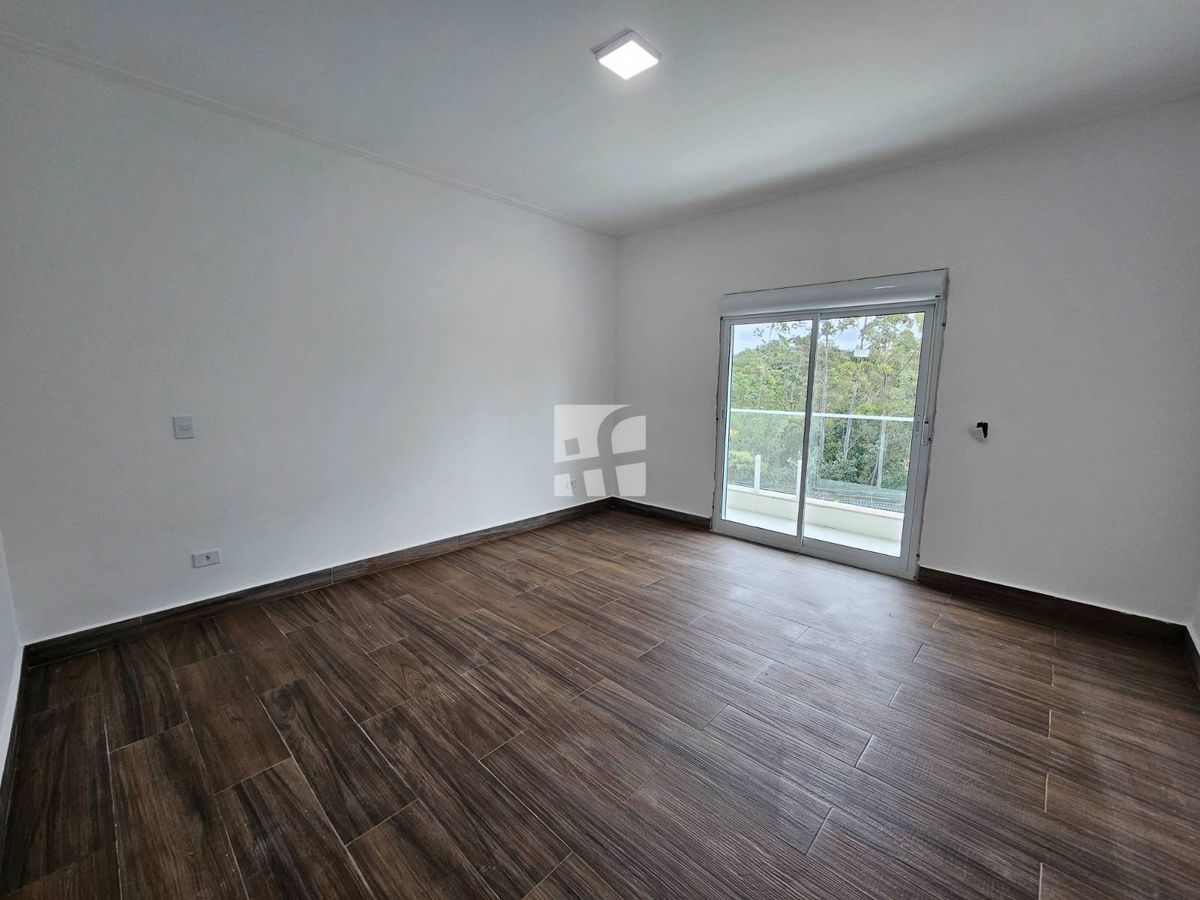 Casa de Condomínio com 2 quartos, Alpes de Caieiras - Caieiras