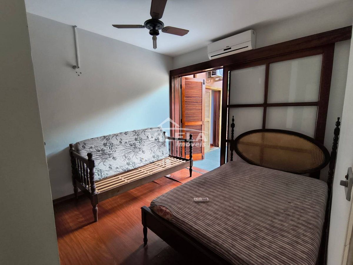 Casa de esquina-martin de sá-caraguatatuba-sp