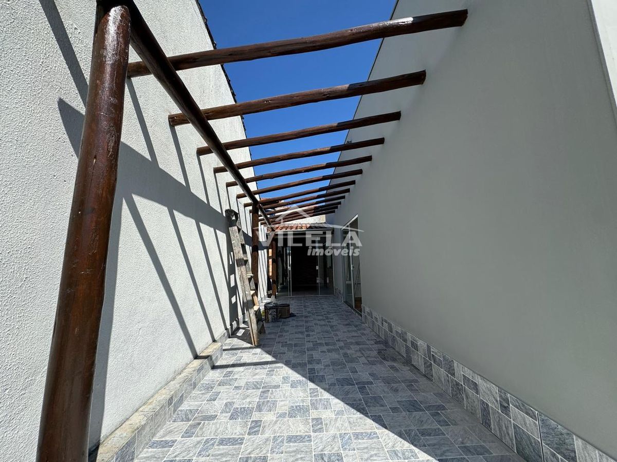 Casa à poucos metros da praia bairro porto novo-caraguatatuba-sp