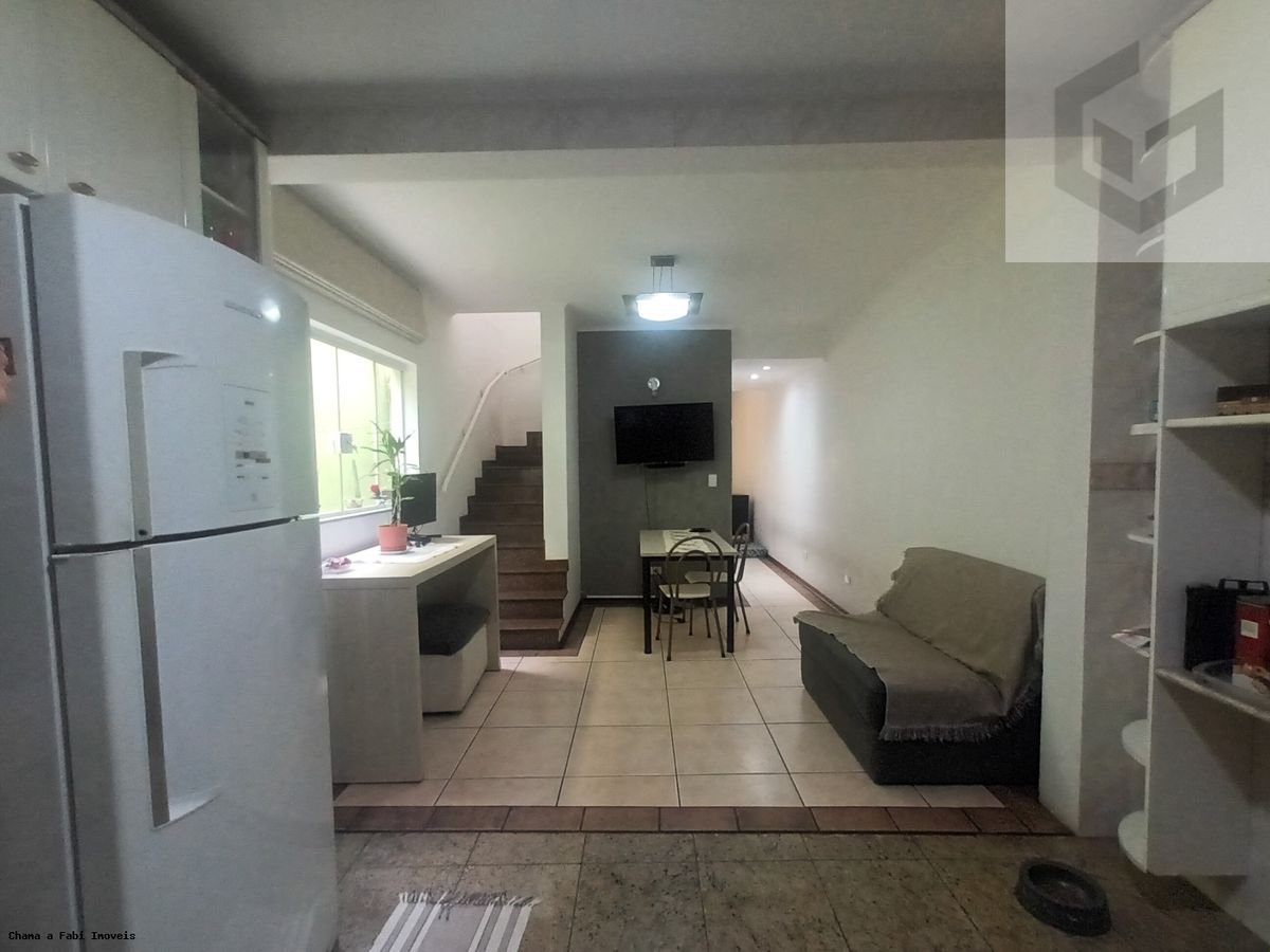 Casa com 3 quartos à Venda, Vila Carrão - São Paulo
