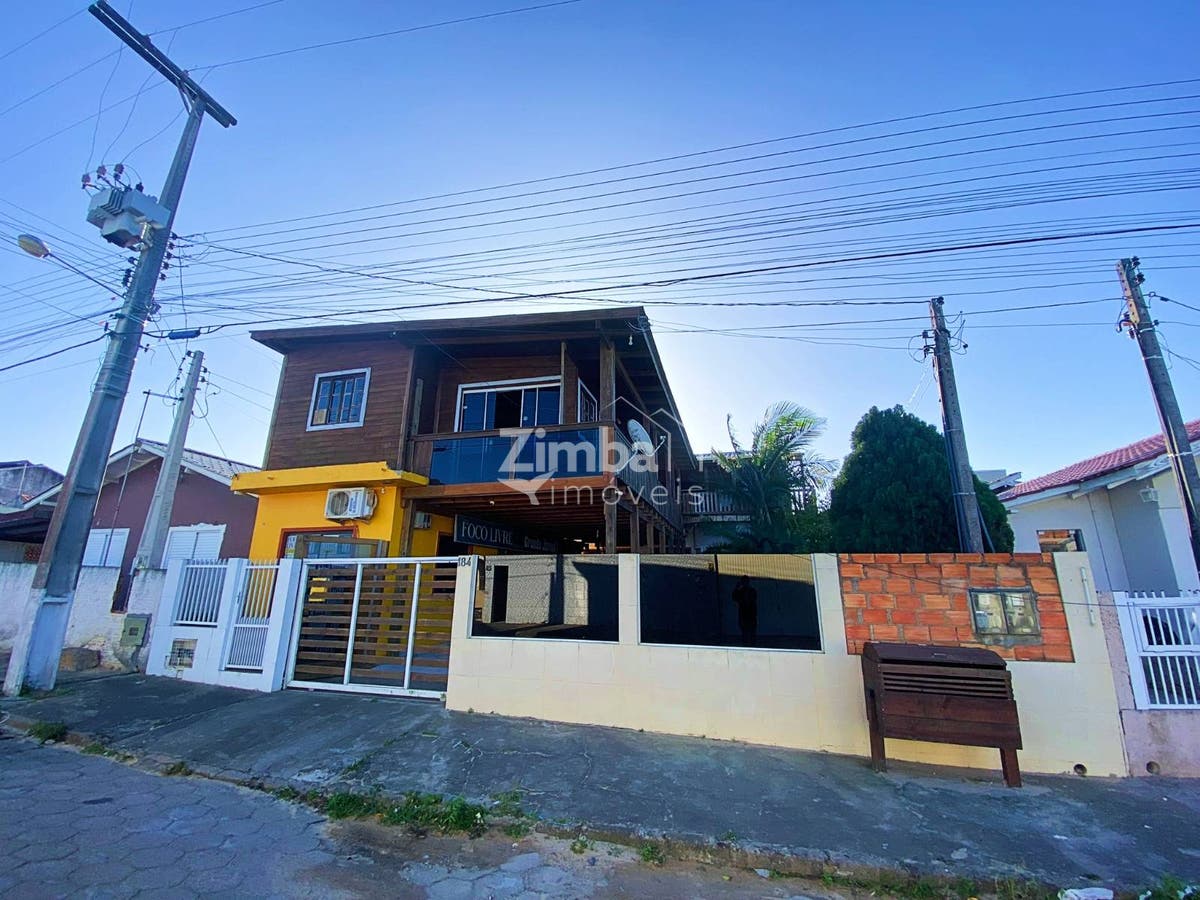 Casa de 7 quartos, 300m² no bairro Vila Nova Alvorada (Divineia), em Imbituba | Eu Corretor