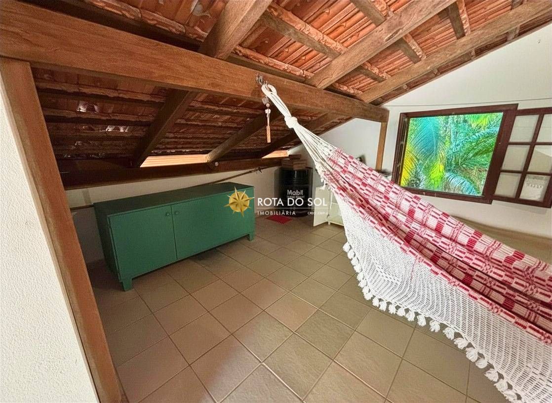 Casa 4 Dormitórios Praia Bombas Bombinhas SC - 16