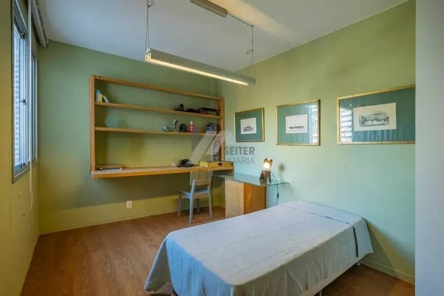 Apartamento com 5 quartos, Centro - Florianópolis