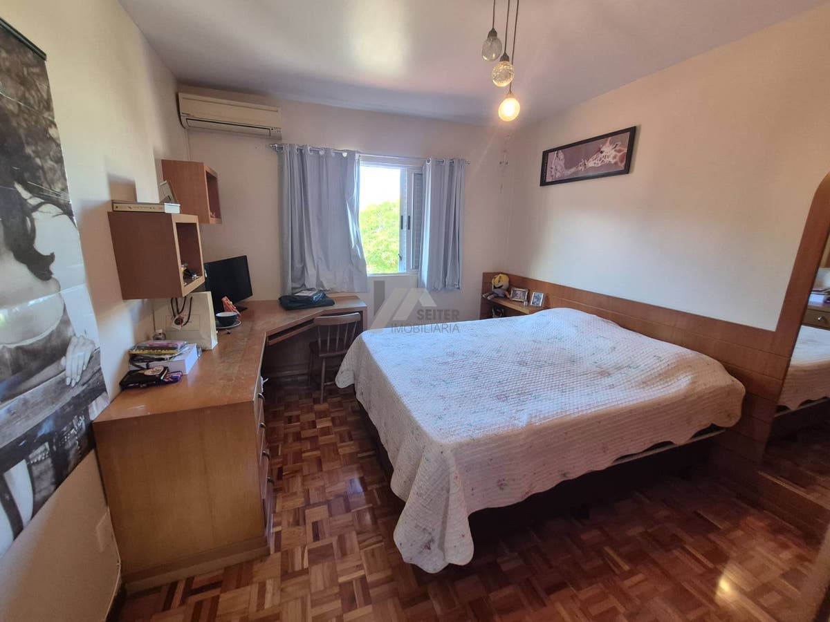 Casa a venda na Trindade com 5 dormitórios Florianópolis
