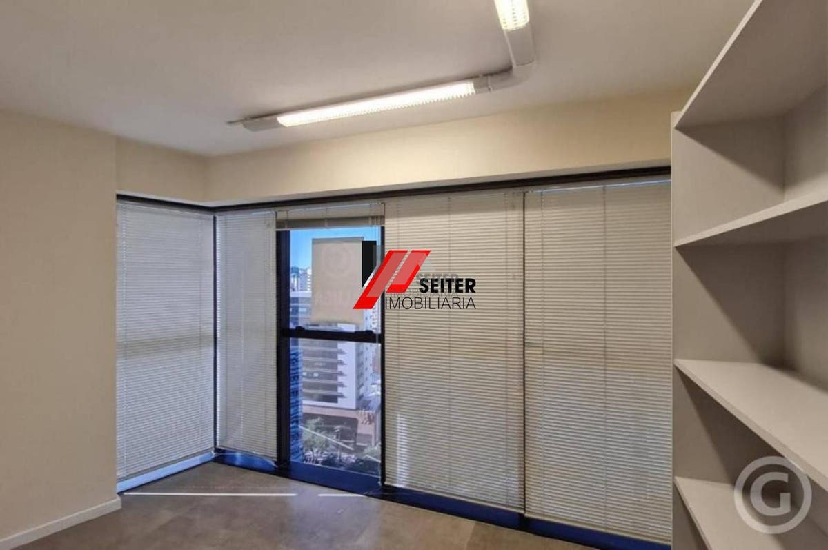 Sala Comercial a venda no Centro de florianópolis