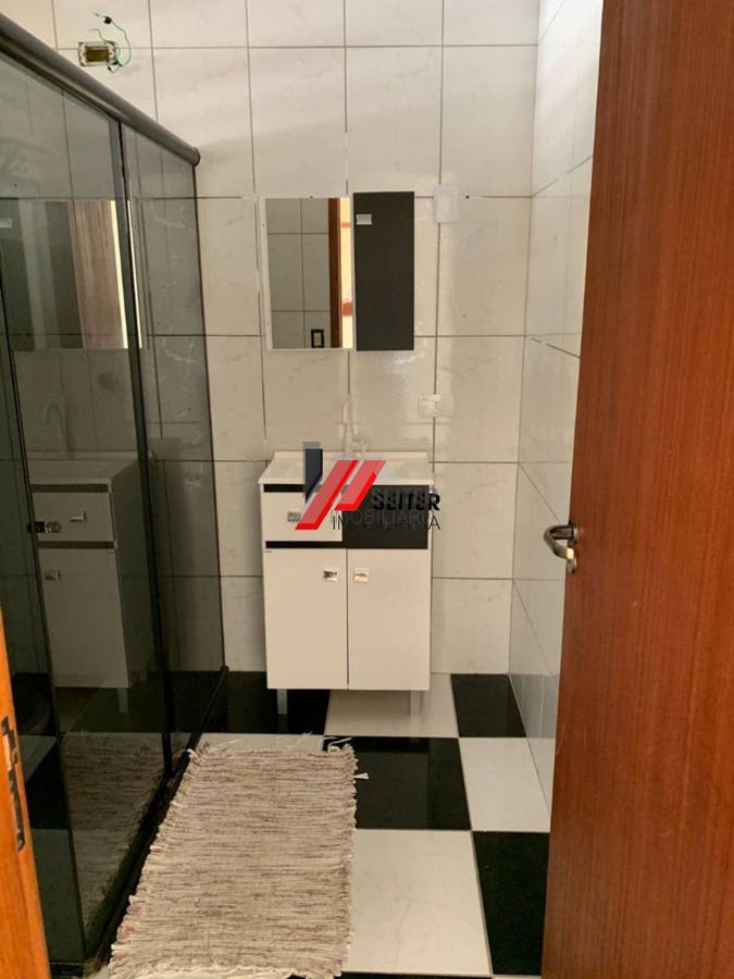 Casa com 3 Quartos Suíte e Edícula à Venda em Terreno de 200m2