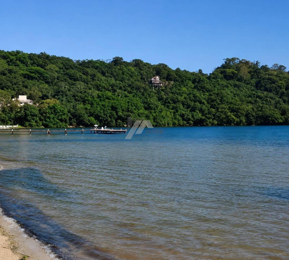 Apartamento de 1 dormitório em condomínio no Canto da Lagoa