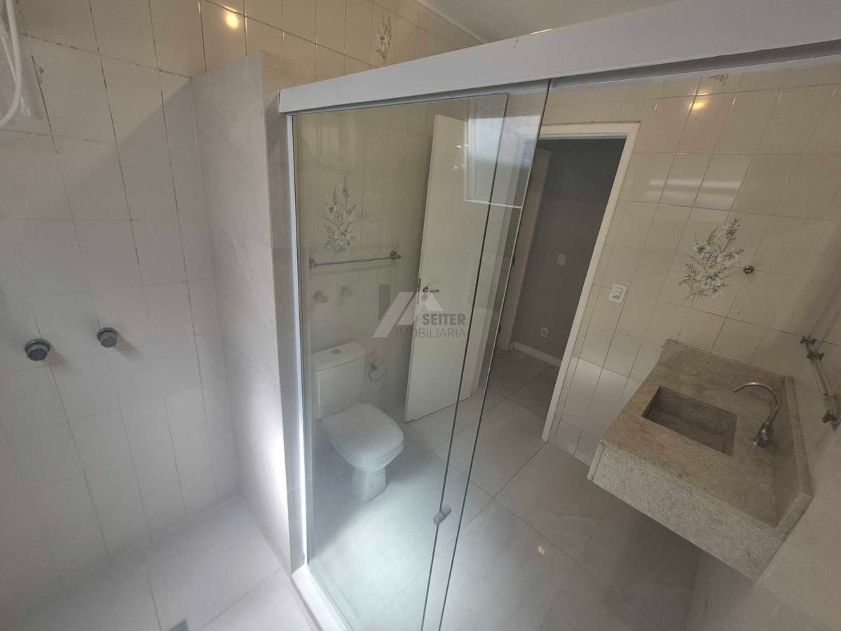 Casa de 4 quartos para alugar no Santa Monica Florianopolis