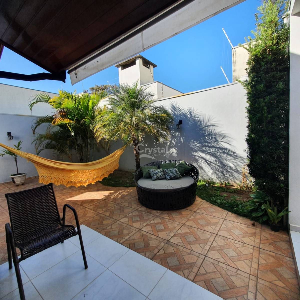 Sobrado à Venda com 4 Quartos, Sala 2 Ambientes, Cozinha Planejada e Equipada e Espaço Gourmet em Jardim Botânico - Avaré. Foto 2