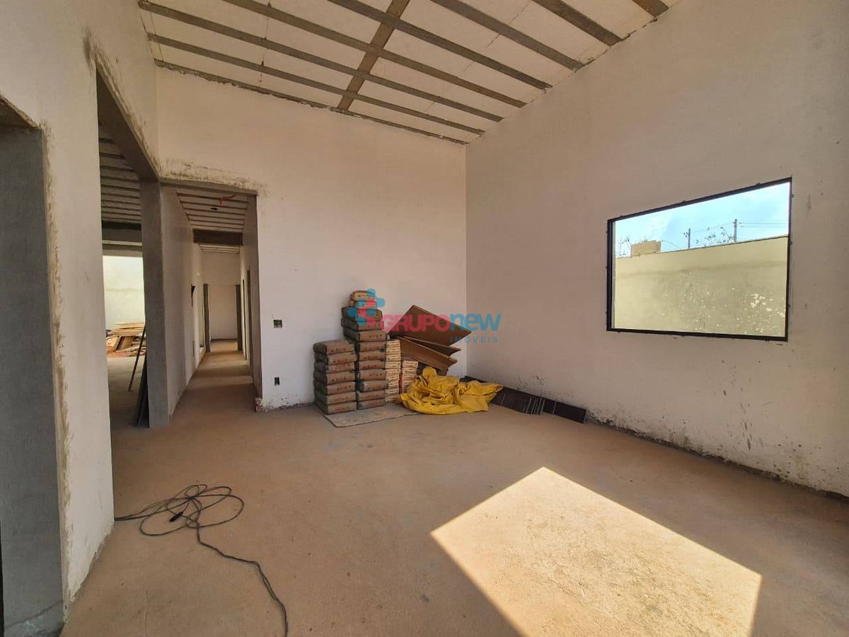 Casa com 3 quartos à Venda, Bela Emília - Lagoa Santa