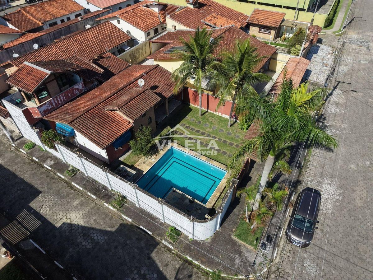 Casa com Piscina-Lado Praia-Bairro Indaiá-Caraguatatuba-Sp