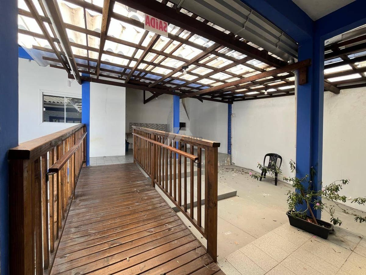 Casa Comercial Ampla para Locação no Pequeno Príncipe – Florianópolis
