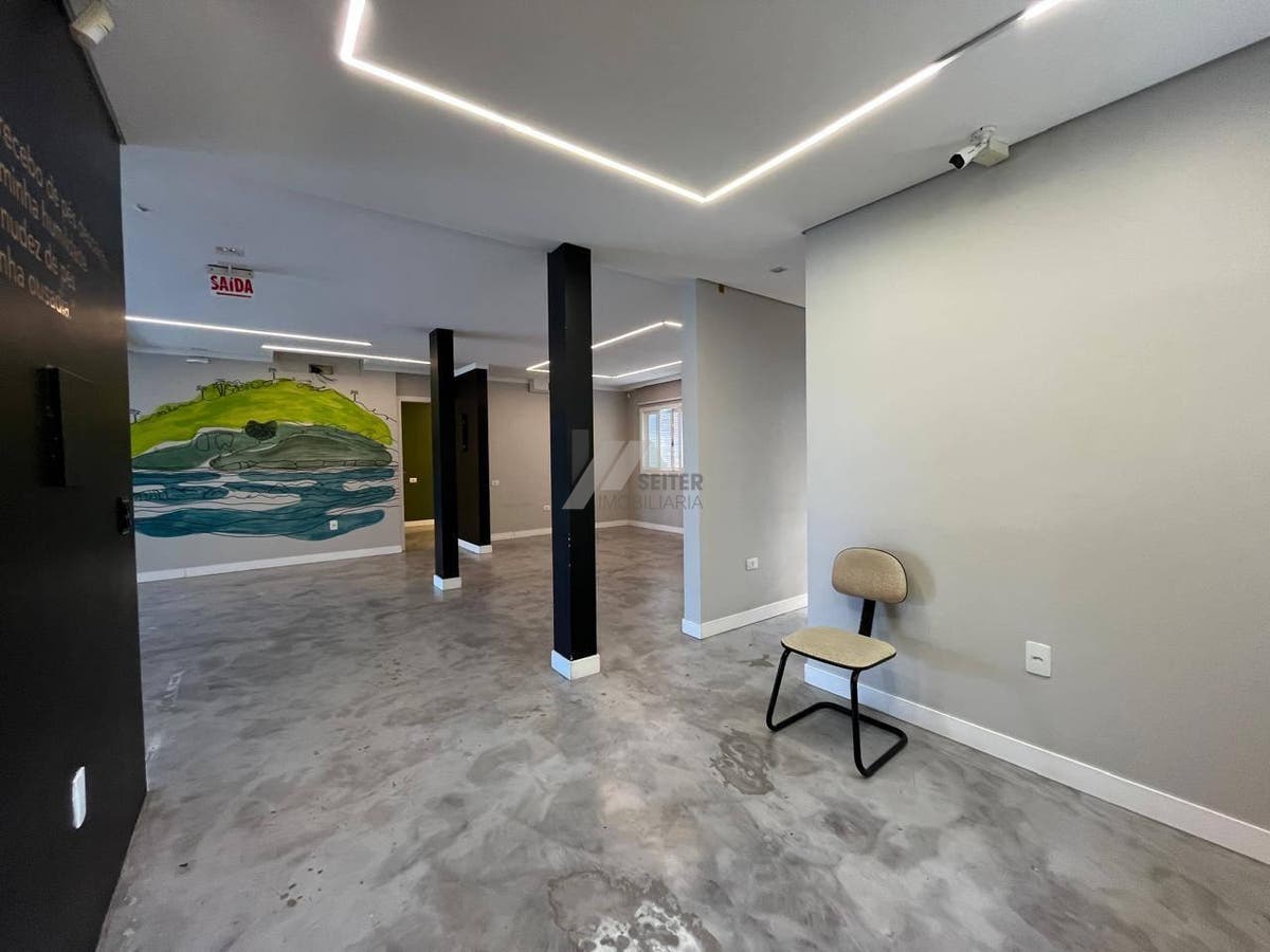 Casa Comercial Ampla para Locação no Pequeno Príncipe – Florianópolis