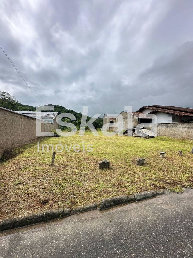 Terreno com 325m² localizado no bairro João Pessoa, Jaragua do Sul
