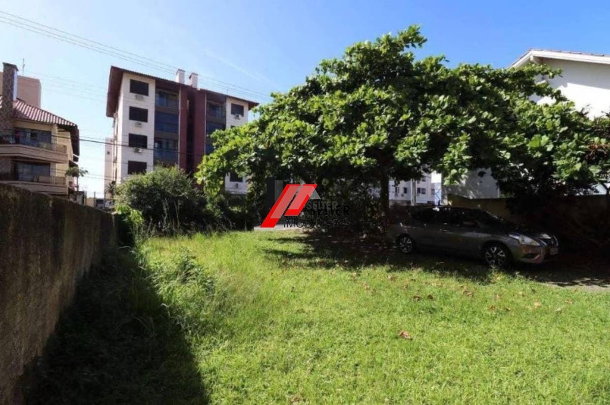 Casa Comercial de 4 Quartos à Venda em Ingleses do Rio Vermelho, Florianópolis-SC. 182m²