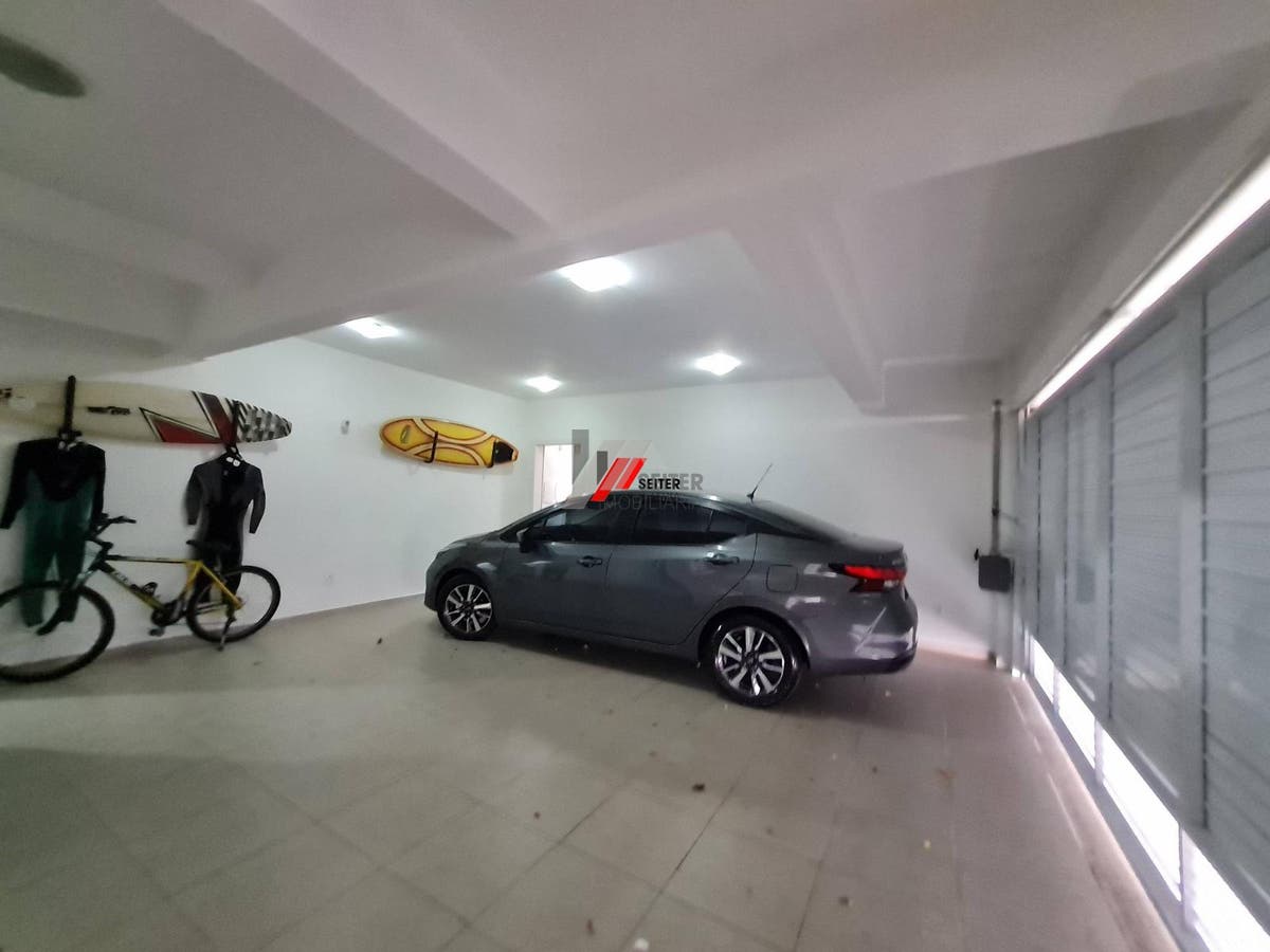 Casa de 3 suites a venda Lagoa da Conceiçao Florianopolis com 352 metros de area util