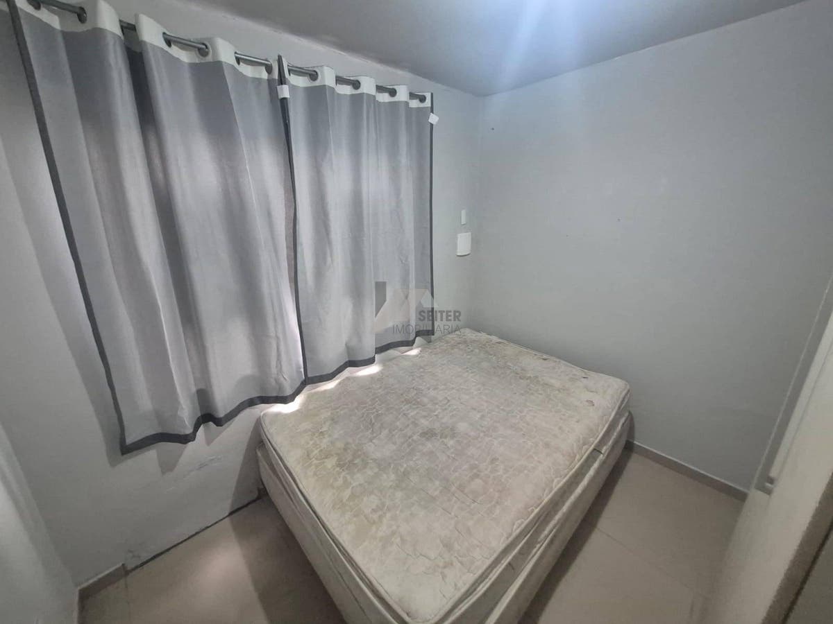 Ktinet com 1 quarto para alugar na trindade