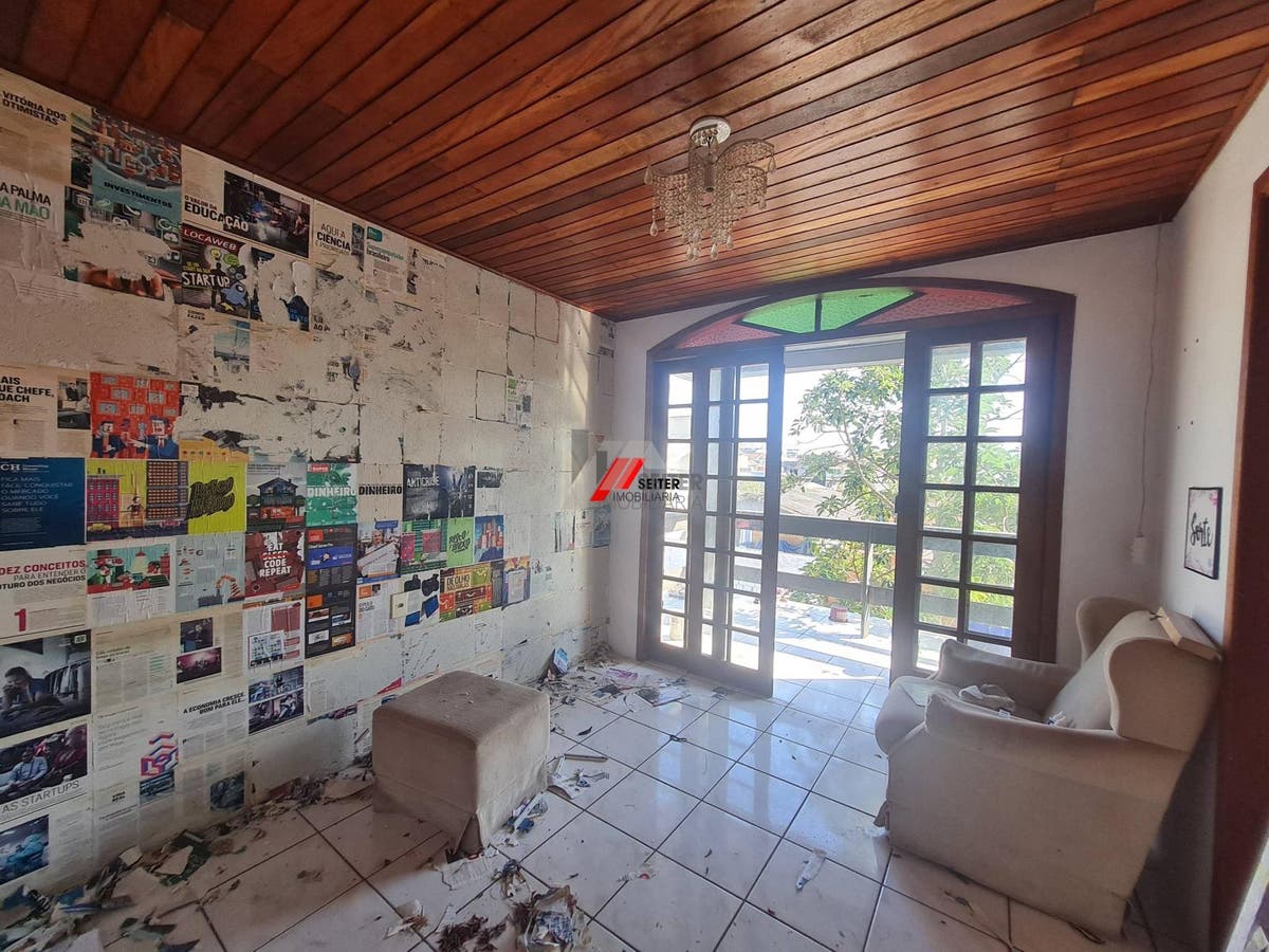 Casa grande venda Monte Verde Florianopolis