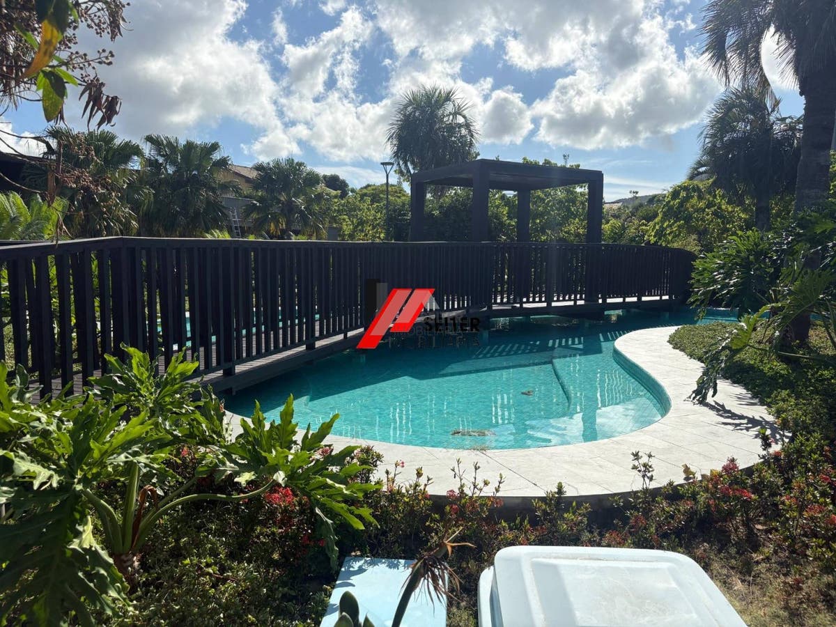 Apartamento a venda com suite no Campeche