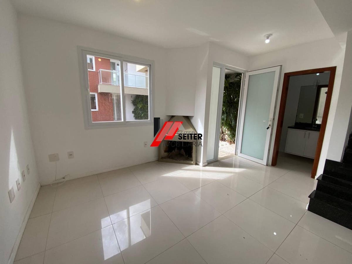 Casa 3 dormitórios com suite venda campeche florianópolis