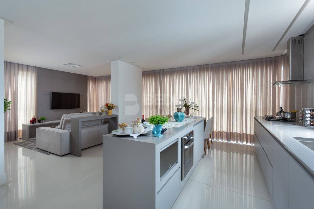 Apartamento de 3 quartos, 123m² no bairro Centro, em Balneário Camboriú | Eu Corretor