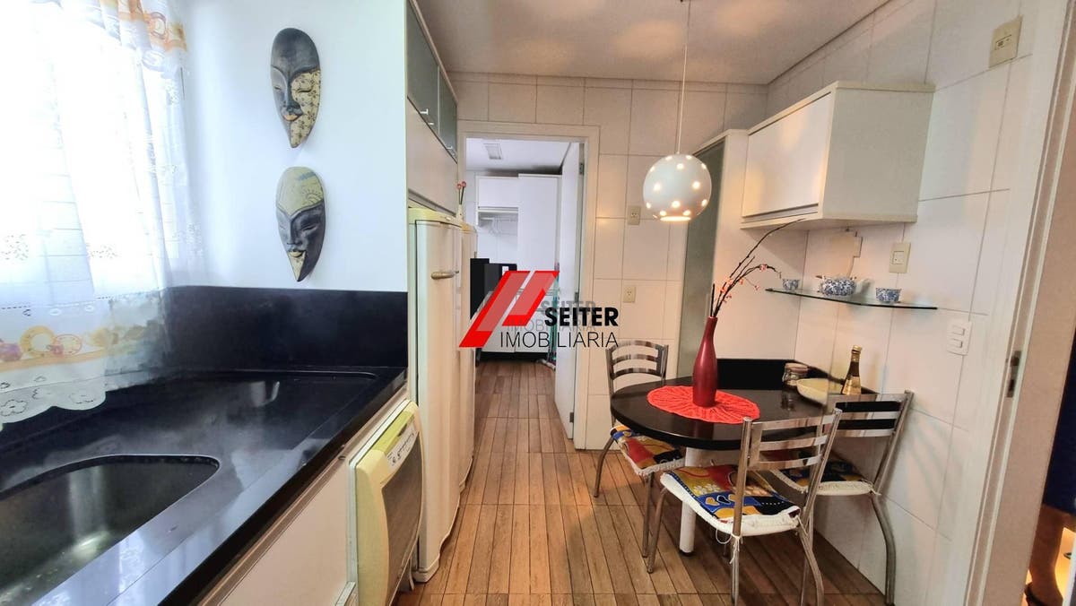 Apartamento à venda Beira Mar Agronômica Florianópolis