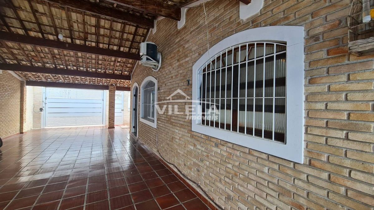 Casa térrea com edícula no morro do algodão-caraguatatuba-sp