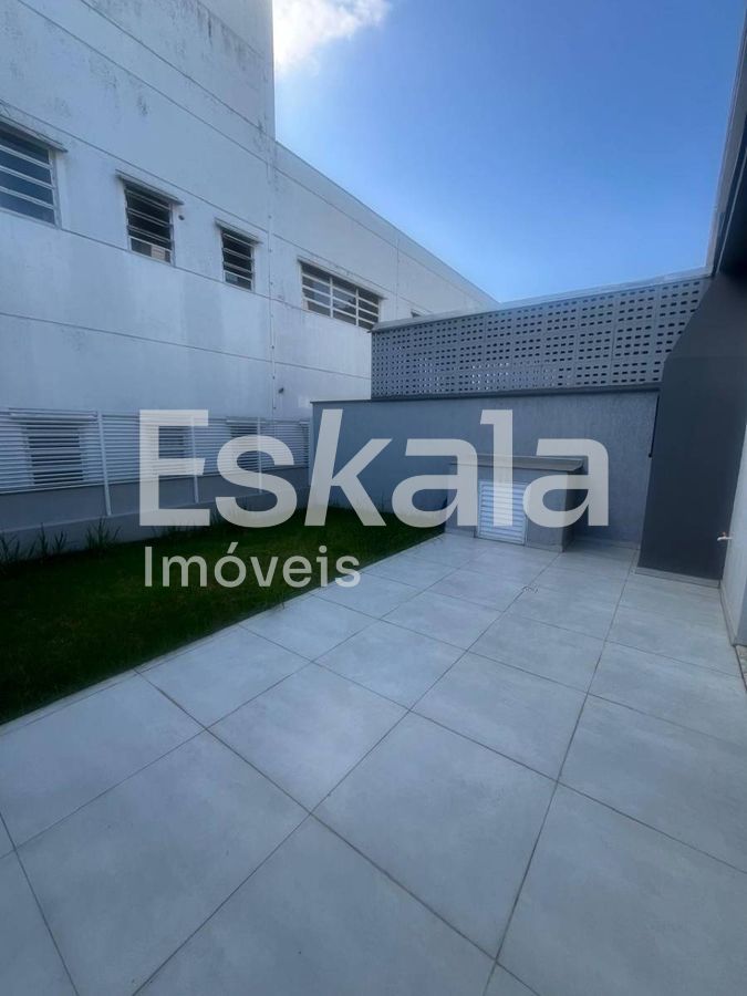 Sobrado Semi Mobiliado Com 01 Suíte + 02 Quartos Czerniewicz