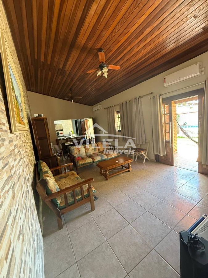 Casa com piscina - à venda -bairro massaguaçu-caraguatatuba-sp