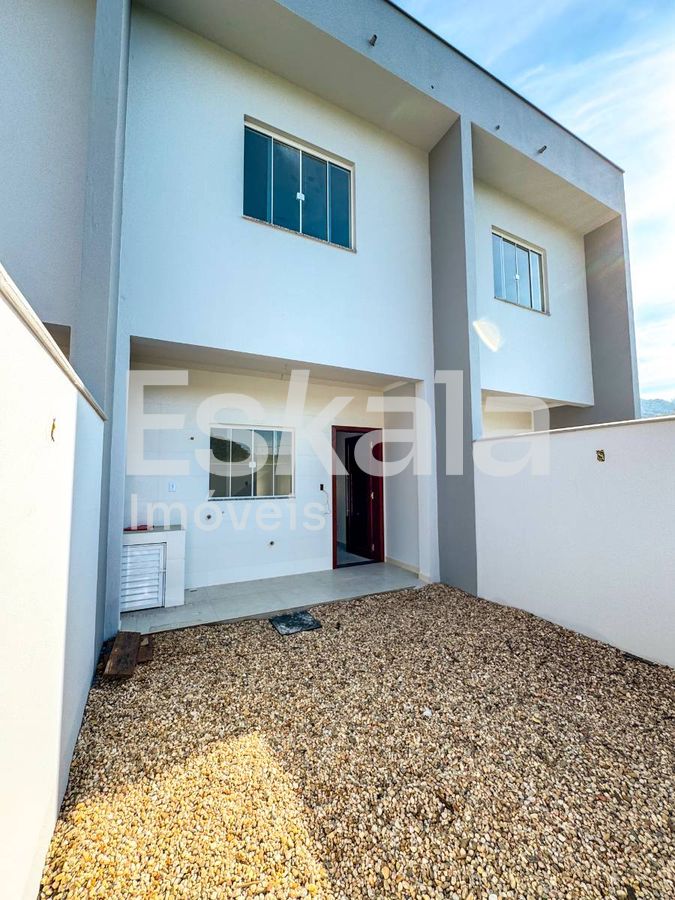 Casa Geminada com 02 suítes + 02 vagas de garagem, João Pessoa - Jaraguá do Sul