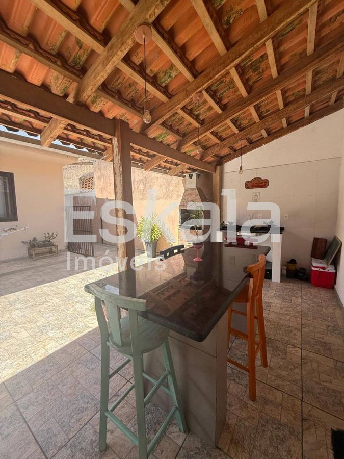 Casa com 4 Dormitórios, sendo 1 Suíte - Bairro João Pessoa, Jaraguá do Sul