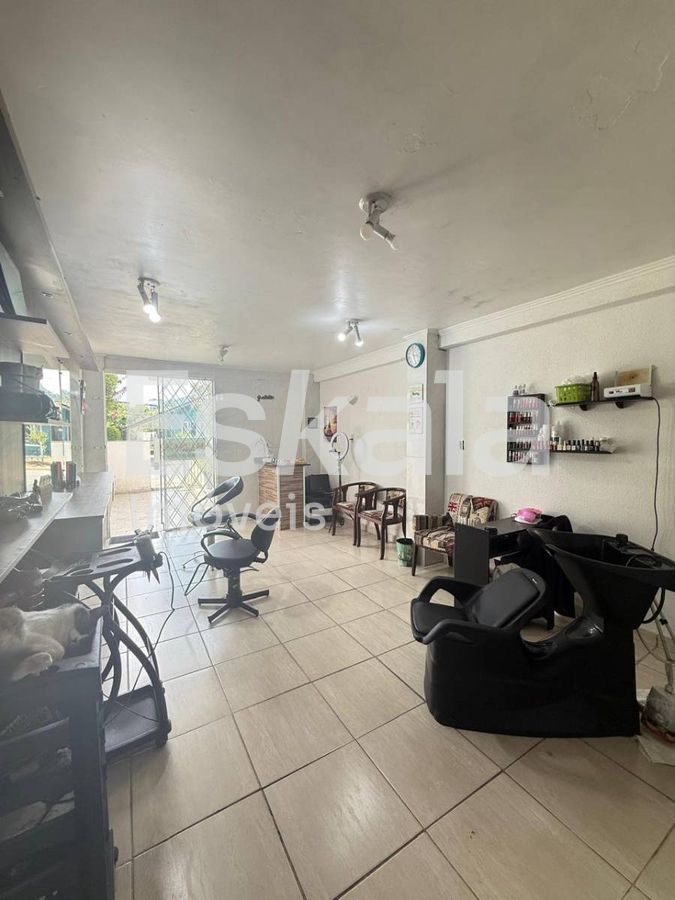 Casa com 4 Dormitórios, sendo 1 Suíte - Bairro João Pessoa, Jaraguá do Sul