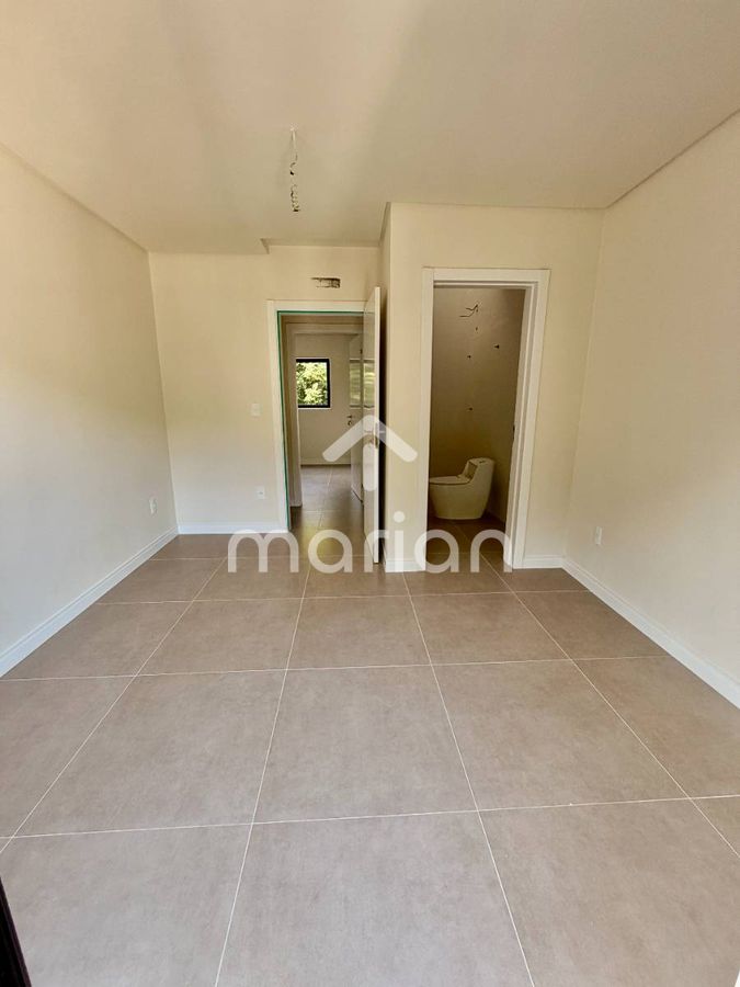 Sobrado com 2 quartos, Praia Grande - Penha