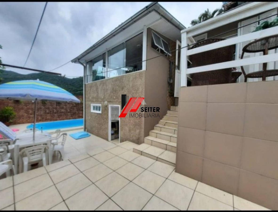 Casa de 2 domritorios a venda Florianopolis Itacorubi