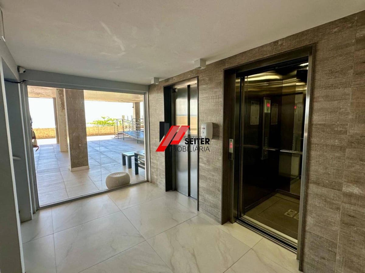 Apartamento 3 dormitórios e suite venda Centro Florianópolis